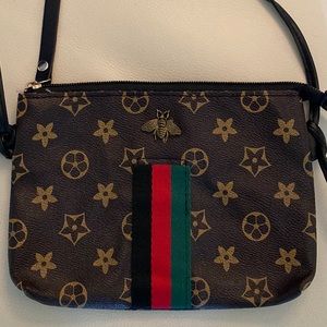 Little Bee Shoulder Bag